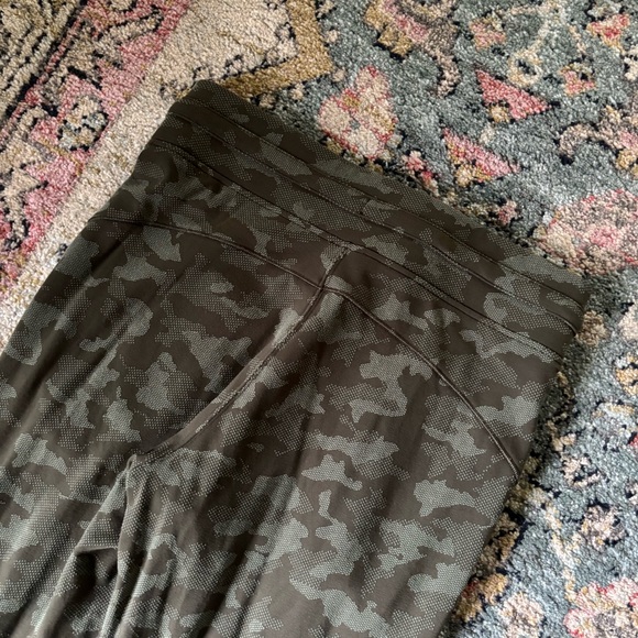Lululemon Ready to Rulu Jogger 29" Heritage Camo Dark Olive Green Twill Sz 8 - Picture 12 of 12